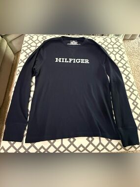 Tommy Hilfiger Navy Long Sleeve XL